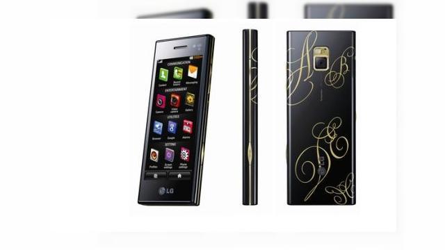 <b>LG New Chocolate BL40, varianta aurita si cu camera de 5MP a modelului original</b>Handsetul LG New Chocolate BL40 este varianta suflata cu aur si dotata cu o camera de 5 megapixeli a modelului original LG Chocolate BL40 si trebuie sa aflati ca acest model este disponibil doar in Rusia deocamdata. &nbsp; &nbsp; Spre deosebire de BL40...