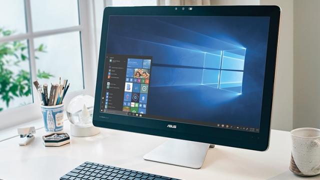 <b>Windows 10 Build 17692 este aici cu funcționalități SwiftKey pentru tastatură și alte îmbunătățiri</b>Descoperim astăzi faptul că cei de la Microsoft au început distribuirea lui Windows 10 Build 17692, un release ce aduce câteva noutăți interesante precum integrarea funcționalității SwiftKey în cadrul tastaturii touch. Pe listă mai avem și