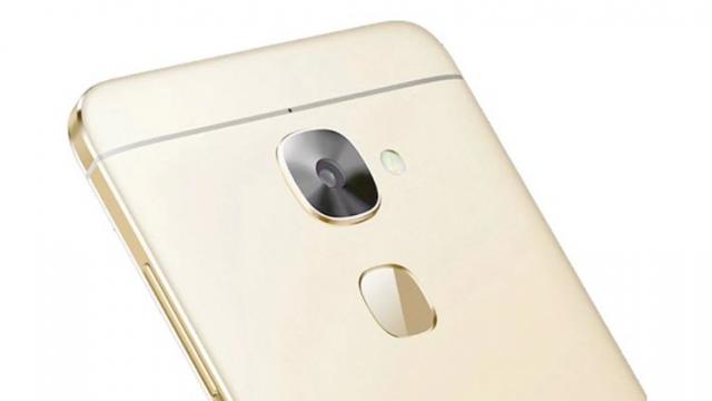 <b>Smartphone cu 3 GB RAM și procesor Snapdragon 652 la sub 80 euro pe Cafago!</b>Din partea retailerului chinez Cafago vine astăzi o ofertă cu adevărat atractivă, fiind desigur vorba despre un telefon după cum aflați din titlul de mai sus. Ni se oferă un cod promoțional ce scade cu 50% suma actuală la care se vinde dispozitivul