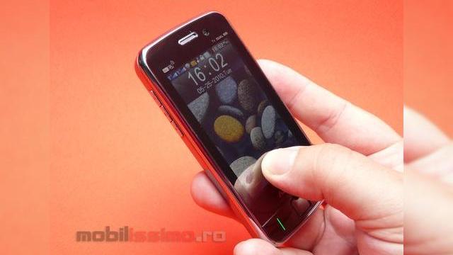 <b>Allview F1 X-perience, intr-o recenzie Mobilissimo.ro (Video)</b>Brasovenii de la Allview ne-au oferit recent oportunitatea de a analiza cel mai performant telefon dual SIM produs de acestia: modelul Allview F1 X-perience. Prezentat in clipul de mai jos, terminalul este unul aratos si cu functii care vor multumi si...