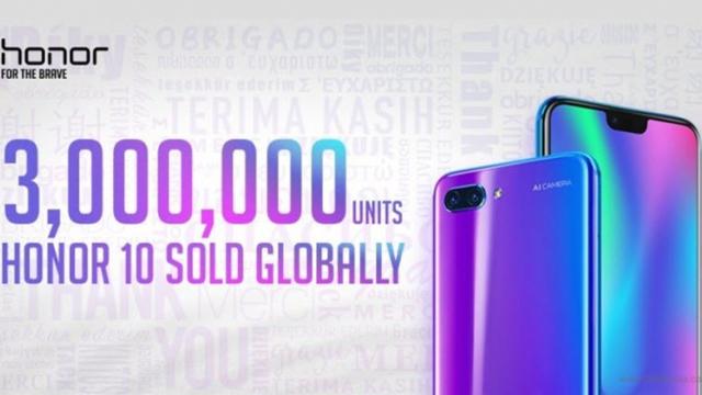 <b>Huawei Honor 10 se vinde ca pâinea caldă: 3 milioane de unităţi vândute global</b>Unul dintre smartphone-urile HIT lansate de către Huawei în acest an sub brandul Honor este și modelul Honor 10 despre care aflăm astăzi că a vândut 3 milioane de unități la nivel global. Este o cifră serioasă ținând cont de brandul de față
