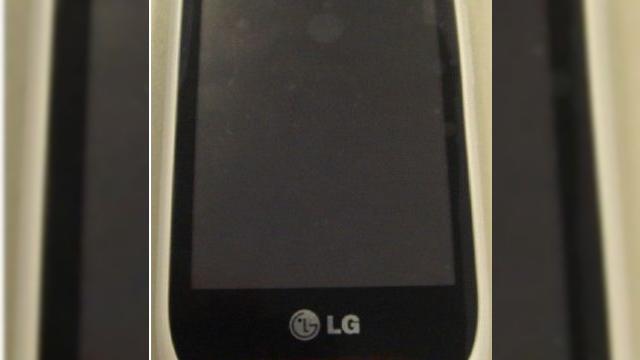 <b>LG C710 si T310 ni se prezinta din Brazilia</b>Site-ul CelularCafe din Brazilia a reusit recent sa puna mana pe o serie de terminale LG, ale caror informatii au scapat pe web. Printre ele se numara modelul Android C710, care aduce foarte mult cu handsetul Ally, vandut de Verizon, dar fara tastatura...
