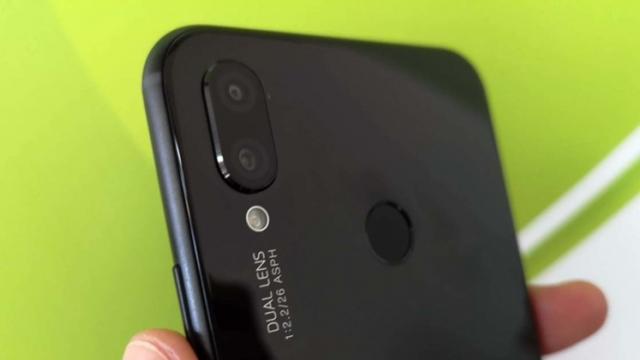 <b>Huawei P Smart+ debutează în Franța drept rebranding pentru Nova 3i; Aflăm pentru ce sumă se vinde</b>La doar câteva săptămâni distanță de la debutul smartphone-ului Huawei Nova 3i, iată că avem parte și de o variantă rebranding ce ajunge pe plan european sub denumirea de Huawei P Smart+. Acesta păstrează design-ul și dotările pe care