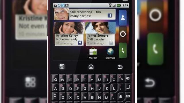 <b>Motorola Charm, un handset in format patrat, gata de lansare prin T-Mobile</b>Motorola Charm, un terminal scapat recent intr-un poster promotional T-Mobile tocmai a fost anuntat oficial de catre acelasi operator. El va debuta in SUA in aceasta vara si speram ca handsetul cu design patrat interesant sa ajunga si in Europa cat mai...