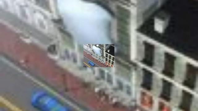 <b>Povestea problemelor lui iPhone 4, spusa prin animaitii taiwaneze (Video)</b>In vreme ce unii se enerveaza din cauza problemelor lui iPhone 4, altii spun deja bancuri pe tema antenei sale defectuoase, iar taiwanezii realizeaza deja animatii care il au ca protagonist pe Steve Jobs. Sa fie CEO-ul Apple chiar atat de diabolic? &nbsp;...