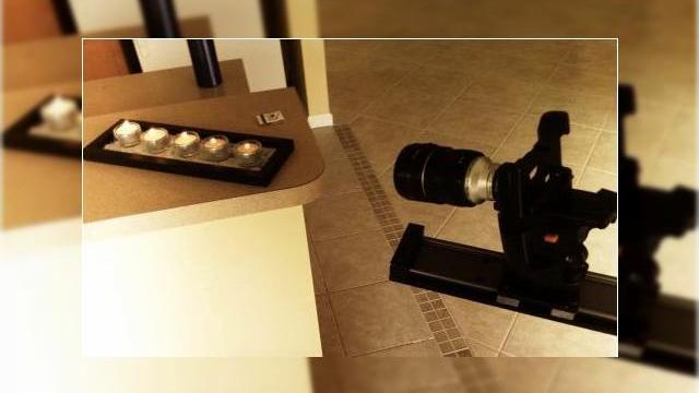 <b>iPhone 4 devine un DSLR prin intermediul accesoriilor OWLE Bubo (Video)</b>Daca doriti sa transformati un iPhone 4 intr-un aparat foto profesionist, puteti incerca noul suport OWLE Bubo, care include o serie de accesorii foto. Acestea se vor potrivi perfect pe noul iPhone, fiind gata sa il transforme intr-un DSLR. Cei de la...