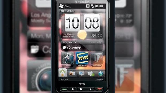 <b>Windows Phone 7 customizat cu interfata HTC Sense?</b>Desi aflasem in prealabil ca Microsoft nu va permite ca noua sa platforma mobila, WP7 sa fie customizata, iata ca un oficial HTC afirma ca vom vedea totusi o versiune a interfatei Sense pe noul OS. &nbsp; &nbsp; Declaratia apartine lui Drew Bamford, seful...