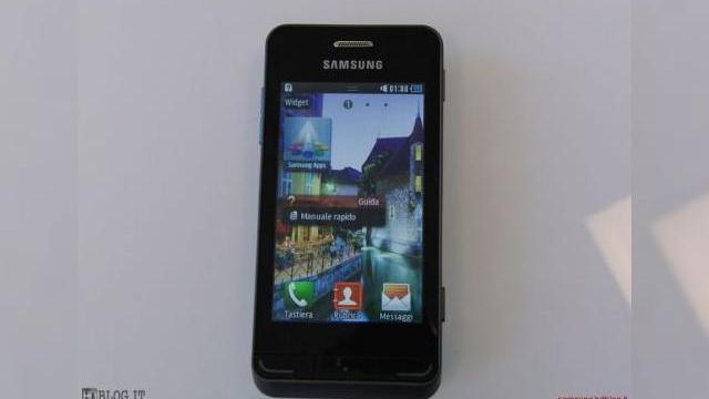 <b>Noi imagini cu Samsung Wave 7320 si specificatiile complete, disponibile aici!</b>Dupa ce va informam ca Samsung a anuntat oficial un nou terminal Bada OS, iata ca modelul Wave S7320 ni se dezvaluie intr-o galerie de imagini pe care o puteti admira la finalul articolului. De asemenea, aflam si lista de specificatii a urmasului lui...