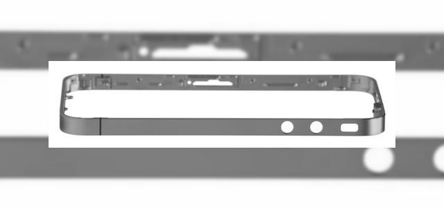 <b>iPhone 4 va sosi intr-o versiune fara probleme hardware, la finalul acestei luni</b>Direct din Mexic ne vine o veste care s-ar putea sa ii bucure pe cei care ar fi dorit sa cumpere un iPhone 4, dar s-au abtinut de teama problemelor cu antena. Conform unui director din cadrul operatorului local Telcel, Apple urmeaza sa lanseze o versiune...