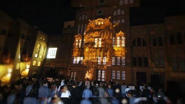 <b>Telefoane cu procesoare dual core, proiectii 3D in Berlin si un handset WP 7 de la LG...</b>LG a avut o saptamana ocupata, incercand sa ajunga in centrul atentiei la Berlin, in cadrul IFA 2010, dupa ce Samsung a cules toti laurii, prezentand oficial tabletul Galaxy Tab. Cu ocazia acestui show tech am aflat ca LG va crea telefoane inteligente...