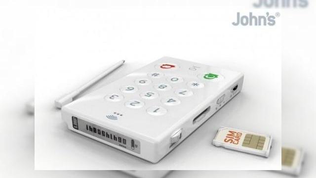 <b>Telefonul/post-it, ideal pentru batrani si persoane cu disabilitati</b>Pentru ca nu oricine stie sa foloseasca un smartphone si exista si persoane care sufera de diferite afectiuni, uneori cele mai simple handseturi devin gadgeturi vitale pentru comunicare. Un nou venit in acest segment este asa numitul John&#39;s Phone,...