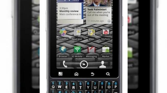 <b>Un nou Moto Droid, cu design inedit: Motorola Droid Pro, anuntat impreuna cu modelul Citrus</b>Operatorul american Verizon Wireless tocmai a anuntat 2 noi modele de smartphone-uri Motorola bazate pe Android: Motorola Droid Pro si Citrus. Droid Pro este un candybar cu Android 2.2 la bord si suport pentru roaming global, in vreme ce Citrus este un...