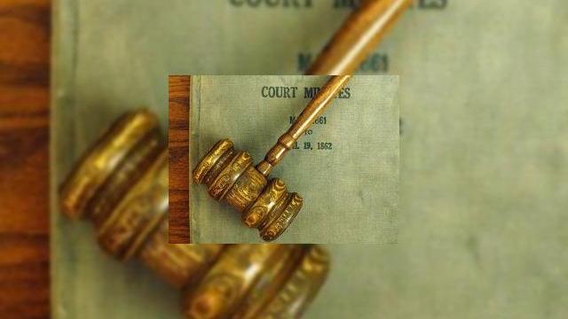 <b>Compania Apple, buna de plata? Verdict de 625.5 milioane de dolari pentru incalcare de patente</b>Apple este intr-o furtuna de procese, compania fiind atacata din toate partile, dupa ce la randul sau a dat in judecata cateva nume celebre din industria telecom. De aceasta data a fost emis si un verdict defavorabil gigantului din Cupertino, care obliga...