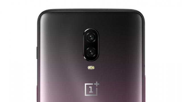 <b>OnePlus 6T dezamăgeşte la captura foto nocturnă; Google Pixel 3 XL şi Huawei Mate 20 Pro îl întrec clar la acest capitol (Video)</b>Acum că OnePlus 6T este disponibil comercial încep să apară și primele teste. Astăzi vedem un test de captură foto nocturnă unde flagship-ul chinez îi are ca rivali pe Huawei Mate 20 Pro și pe Google Pixel 3 XL, ambele fiind terminale