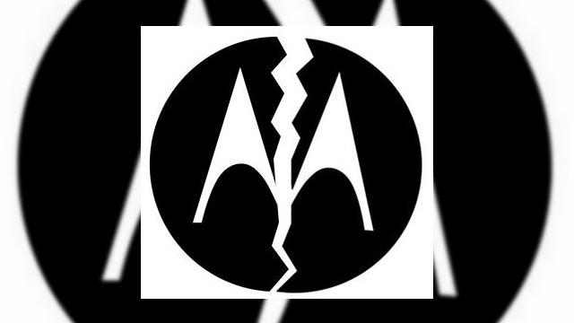 <b>Motorola se desparte În două segmente din 4 ianuarie; cum va arăta viitorul său?</b>După cum știam deja de luni bune, Motorola va încheia procesul de divizare în două segmente ale companiei în curând. Măsura a fost decisă cu ceva timp în urmă, atunci când Moto era aproape de faliment, înainte ca providențialul Android să...