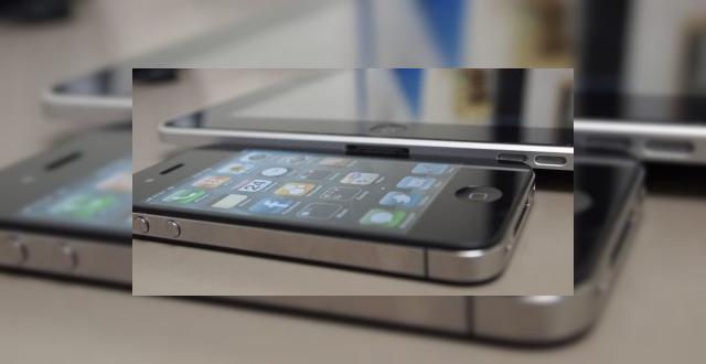 <b>Obsedați de iPhone, Lindsay Lohan, iPad și Facebook: acesta a fost 2010, cu Yahoo!</b>Yahoo! a publicat o listă cu "obsesiile anului 2010", realizată în funcție de obiectele, persoanele sau fenomenele cele mai populare descoperite cu ajutorul motorului său de căutare . în mod deloc surprinzător, iPhone 4 se află pe locul 1, urmat...