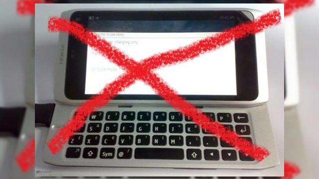 <b>Specificațiile lui Nokia N9 au ajuns pe web, designul a fost modificat?</b>Ultima oară când aflam informații despre Nokia N9, așa-zisul prim smartphone MeeGo al companiei finlandeze, terminalul ni se prezenta sub forma imaginii de mai jos. Ei bine, o conversație recentă pe twitter între utilizatorii @camb078 și...
