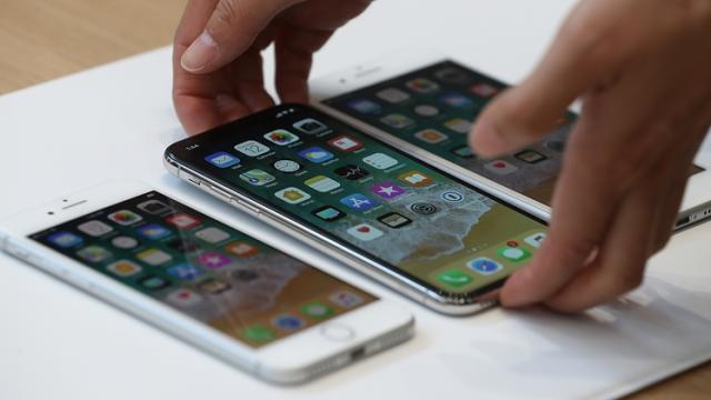 <b>iPhone-ul Made in India ar putea deveni realitate dacă Trump decide creșterea taxelor pentru importurile de smartphone-uri din China</b>Un subiect despre care se tot vorbește în ultima vreme este și îngrijorarea Apple cu privire la posibila creștere a taxelor de import pentru smartphone-urile din China, o situație în care gigantul american ar fi nevoit să își mute producția