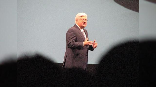 <b>BlackBerry cu 5 ani În urma lui iPhone? RIM a refuzat să creadă că terminalul Apple e real În 2007!</b>Oricât de amuzant ar părea, producătorul terminalelor BlackBerry, RIM a considerat o farsă prima generație de iPhone, atunci când aceasta a fost anunțată în ianuarie 2007. Aparent, oficialii Research in Motion considerau telefonul un consumator...