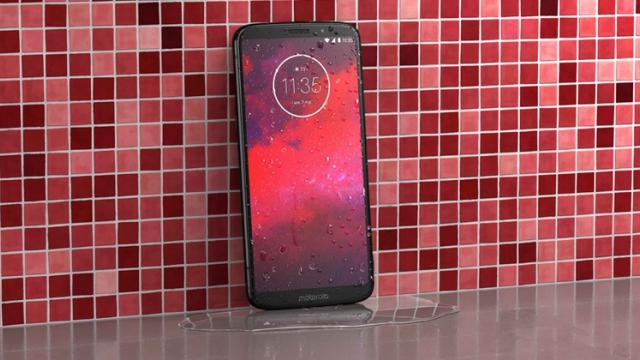 <b>Moto Z3 apare într-o certificare cu Android Pie la bord; Actualizarea ar putea sosi curând</b>Dacă în trecut cei de la Motorola ne uimeau prin viteza de actualizare a terminalelor din portofoliu la cele mai noi versiuni Android, iată că în 2018 lucrurile nu mai stau la fel. La ora actuală avem doar două smartphone-uri ce au primit