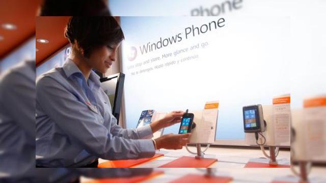 <b>Windows Phone 7, gata de prima actualizare; acum avem și un ghid pentru acest proces</b>Microsoft a publicat recent pe o pagină oficială un ghid detaliat despre metoda de actualizare a lui Windows Phone 7 și problemele care pot apărea în timpul acestui proces. Acesta este un indiciu foarte clar către faptul că ne apropiem rapid de...