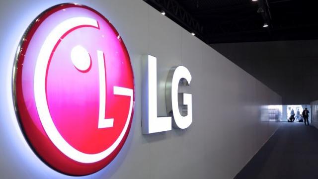 <b>LG nu renunţă la segmentul smartphone, deşi e pe minus de 15 trimestre</b>Anul 2018 nu a fost deloc unul blând pentru segmentul smartphone, care a picat serios. Asta deşi companiile chineze au dus-o bine. LG Mobile se numără printre firmele care au înregistrat pierderi mari în ultimii ani, deşi LG G7 a fost 