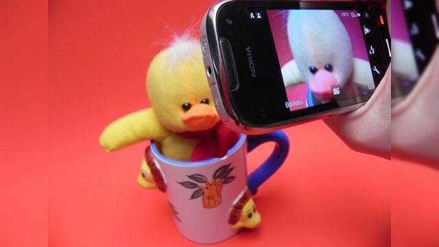 <b>Review Nokia C7 - Un N8 mai stilat și probabil unul din ultimele telefoane high-end cu sistem de operare Symbian al finlandezilor (Recenzie Video)</b>în vreme ce Nokia se pregătește de un anunț istoric, am trecut peste experiența utilizării telefonului N8 și am făcut trecerea la C7 pentru câteva zile, terminalul aflându-se pe masa noastră de teste. Acesta este un telefon Symbian^3, pe care...