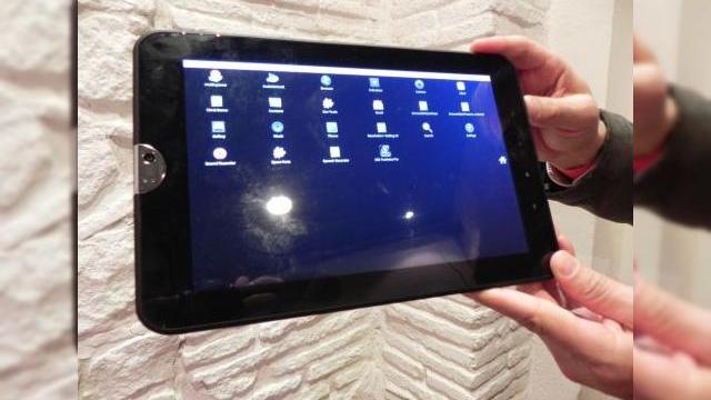 <b>MWC 2011: Câteva minute În compania unei tablete Toshiba de 10 inch, direct din Barcelona (Video)</b>în aceste zile ocupate de Mobile World Congress 2011 am avut ocazia să punem mâna pe terminalul Toshiba Tablet, pe care îl puteți admira în următorul clip. încă o dată îi mulțumim lui Zsolt Tamassy, care ne transmite informații proaspete din...