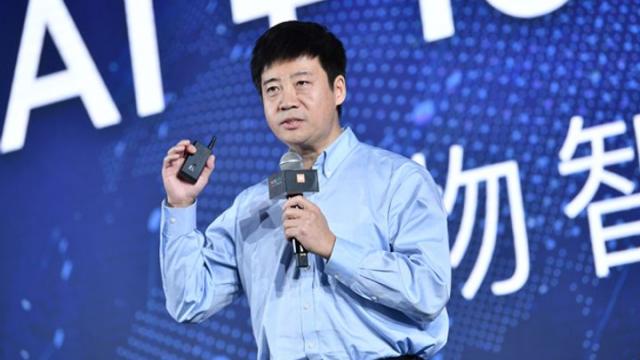 <b>Xiaomi îşi înfiinţează divizie AI şi big data pentru a creşte şi în alte zone tech</b>După ce a înfiinţat o secţiune specială destinată zonei foto, a externalizat Redmi şi a lansat filiala Pocophone în ultimul an, Xiaomi trece şi la alte segmente. A fondat o ramură pentru AI şi big data pentru a începe să conteze mai mult în peisajul tech