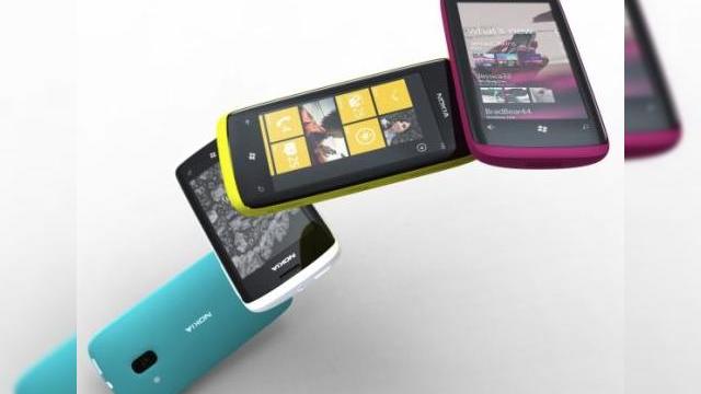 <b>Nokia va produce modele Windows Phone low cost; vor sosi mai curând decât ne așteptam</b>Nokia a promis nu doar telefoane Windows Phone 7 de calitate, ci și modele cu un preț mai scăzut decât ne-am aștepta. Va fi interesant să vedem cum va reuși WP7 să intre pe segmentul low-cost, acest OS fiind creat în special pentru terminalele...