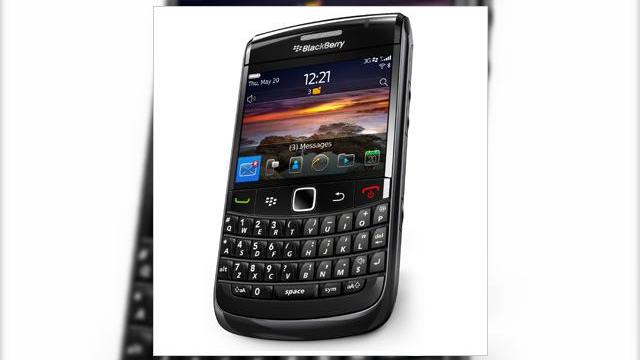 <b>Orange anunță noi telefoane atractive În luna februarie: LG Optimus Black, Samsung Omnia 7 și modele Nokia accesibile ca preț</b>Orange România tocmai a anunțat îmbogățirea portofoliului său de telefoane cu noi modele precum LG Optimus Black (pe care l-am văzut în acțiune la MWC, în Barcelona), BlackBerry Bold 9780, Motorola Defy, Samsung Omnia 7, LG Optimus Me și Sony...