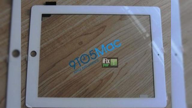 <b>iPad 2 va fi disponibil și Într-o variantă de culoare albă?</b>După ce am aruncat o privire pe site-urile specializate în știri despre produse Apple, am observat că se presupune existența unei versiuni de culoare albă a iPad 2. Se pare că terminalul ar putea fi disponibil la un moment dat și în acestă...