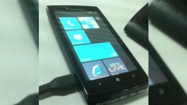 <b>Noi imagini cu telefonul Sony Ericsson cu Windows Phone 7 scăpate pe web</b>Dacă vă mai amintiți, cu câteva zile în urmă am descoperit imagini în premieră cu un telefon Sony Ericsson ce rulează Windows Phone 7. Veridicitatea informațiilor nu a fost confirmată încă, dar iată că și-au făcut apariția alte două noi...