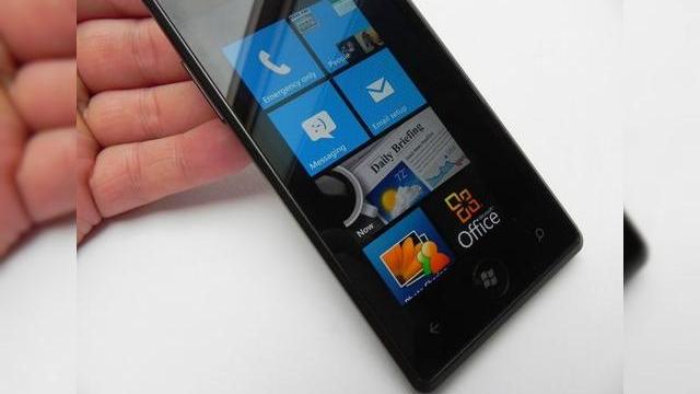 <b>Avem un super smartphone În teste; Ghicește modelul acum!</b>După ce am avut ocazia să testăm impresionantul handset Samsung Google Nexus S, cu Android 2.3 Gingerbread la bord, iată că acum ne revine sarcina de a analiza un super smartphone. Nu vă vom divulga despre ce este vorba deocamdată, dar aveți...