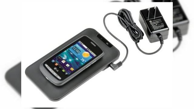 <b>Alimentare wireless pentru telefonul tău, cu ajutorul Încărcătorului LG</b>LG urmează exemplul celor de la HP/Palm și lansează un nou încărcător, bazat pe tehnologia wireless. Astfel, ca și încărcătorul, LG Wireless Charging Pad WCP-700 este o suprafață care vă va încărca telefonul mobil LG doar dacă îl...