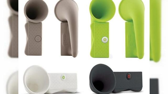 <b>Difuzor extern pentru iPhone, acum sub formă de gramofon și fără alimentare (Video)</b>Dacă sunteți în căutarea unei metode a amplifica nivelul audio pentru iPhone-ul pe care îl folosiți, atunci o idee bune ar fi iPhone Horn Speaker Stand. Acest accesoriu poate fi admirat mai jos și vine cu un design inedit ce amintește de un...