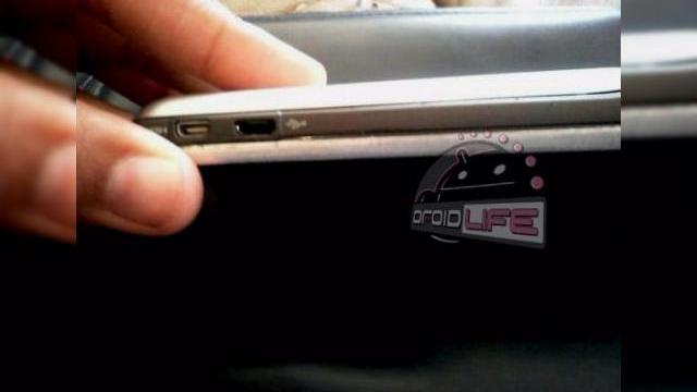 <b>Un nou telefon Motorola, cu procesor multicore și cameră de 12 megapixeli; iată imagini!</b>Se pare că evoluția smartphone-urilor are loc într-un ritm mai accelerat decât am fi crezut, astfel că nu suntem foarte surprinși de vestea că Motorola ar pregăti un handset cu procesor multicore și cameră de 12 megapixeli. Acesta a fost...