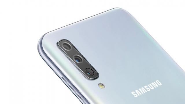 <b>Samsung Galaxy A80 (SM-A805F) apare în GeekBench cu 8 GB RAM; Ar putea debuta mâine</b>Deși credeam că evenimentul Samsung de mâine ne va aduce un singur dispozitiv vedetă și anume Galaxy A90, iată că acum mai apare un model în ecuație. Este vorba despre Samsung Galaxy A80 (SM-A805F), telefon proaspăt