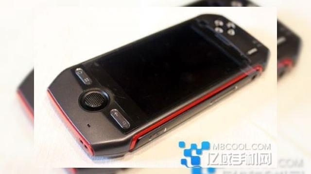 <b>Telefonul Android pentru gameri MOPS Shadow T800, un rival pentru Xperia Play?</b>Se pare că Sony Ericsson Xperia Play, telefon pe care îl avem în teste acum nu este singurul terminal cu funcții de gaming și Android la bord. Un posibil rival pentru acest model vine direct din China, sub numele de MOPS Shadow T800. &nbsp;...
