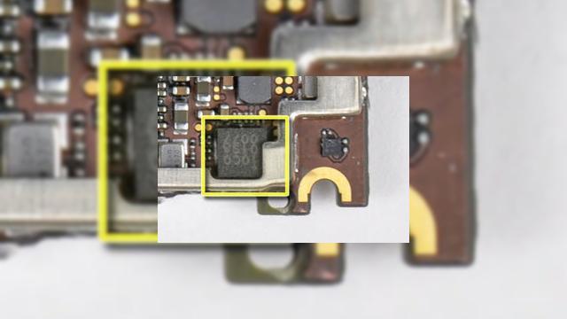 <b>Chipul misterios de pe iPhone 4 are rol de anulare a zgomotului de fond (Video)</b>La aproape un an de la apariția lui iPhone 4 există încă mistere în legătură cu unele dintre componentele sale. Printre acestea se numără și un chip misterios descoperit de către cei de la iFixit, care au "disecat" smartphone-ul Apple vara...