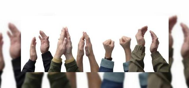 <b>Liber la ROM-uri! HTC deblochează bootloaderele pe telefoanele sale</b>După cum bănuiam încă de ieri, HTC a dat oficial liber la bootloadere pe terminalele sale. Ce înseamnă acest lucru? Vești bune pentru cei care nu doresc ca smartphone-urile lor să fie încărcate cu softuri inutile sau să nu își folosească...