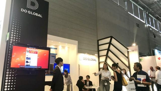 <b>Google a banat unul dintre cei mai mari dezvoltatori de aplicaţii Android din Play Store; Iată de ce</b>La fiecare actualizare a lui Google Play Store aveam grijă să amintim faptul că am dori să dispară toate aplicaţiile clona şi softurile malware din magazinul Google. E foarte enervant să fii fanul unui joc şi să instalezi o clonă a sa, trezindu-te apoi cu