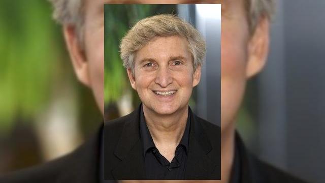 <b>Haos la Nokia! CTO-ul Își ia concediu personal, CEO-ul afirmă că "Apple a creat Android"</b>Trebuie menționat din start că nu avem nici o intenție de a-l discredita pe CEO-ul Nokia, Stephen Elop, fost membru al Microsoft. Astfel, trebuie să aflați că acesta a afirmat că "Apple a creat Android" ca o metaforă, deoarece compania din...