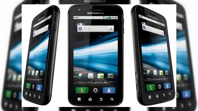 <b>Motorola Atrix - telefon dual-core care ar dinamiza lupta În segment și În România</b>La ora actuală în țara noastră nu sunt decât trei modele dual-core și mobilissimo.ro a avut ocazia să le testeze pe fiecare în parte: LG Optimus 2X, Samsung Galaxy S II și HTC Sensation. Unul dintre primele termianle dual-core din lume este...