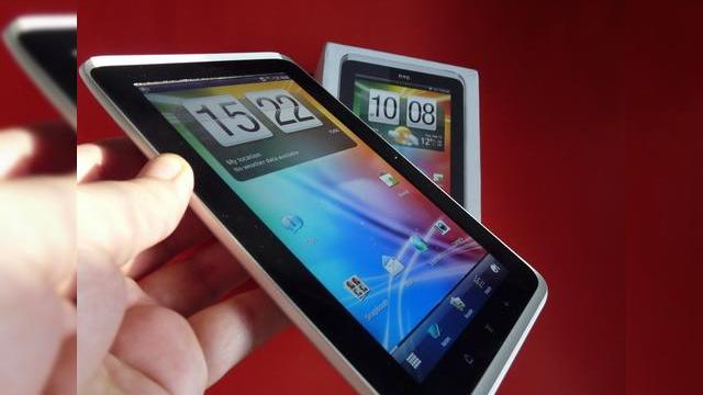 <b>HTC Flyer, prima tabletă Gingerbread cu HTC Sense scoasă din cutie (Video)</b>HTC Flyer este o tabletă de 7 inchi prezentată la începutul acestui an la Mobile World Congress, în Barcelona. Terminalul rulează Android 2.3.3 Gingerbread și reprezintă o premieră, fiind prima tabletă HTC și prima tabletă cu interfață HTC...