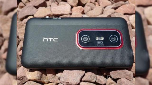 <b>HTC EVO 3D - recenzia telefonului 3D inaugural pentru producătorul taiwanez (Video)</b>De vreme ce telefoanele 3D încep să capteze atenția tot mai multor producători de hardware, HTC a decis să își facă intrarea pe această piață prin modelul HTC EVO 3D. Dintre rivalii săi amintim LG Optimus 3D, care sosește în această...