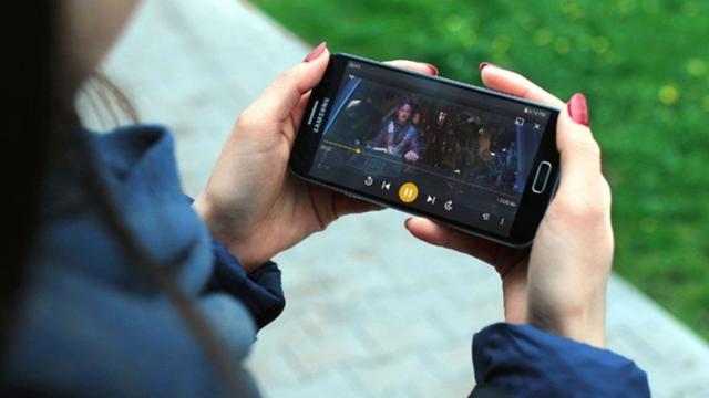 <b>Plex pentru Android iese din Beta și vine cu noutăți interesante, printre care și un UI actualizat</b>Cu toate că serviciile precum Plex nu mai sunt atât de populare ca în trecut, asta din cauza platformelor de streaming online (ex: Netflix), încă există public țintă care apreciază ideea de a avea un media server personal