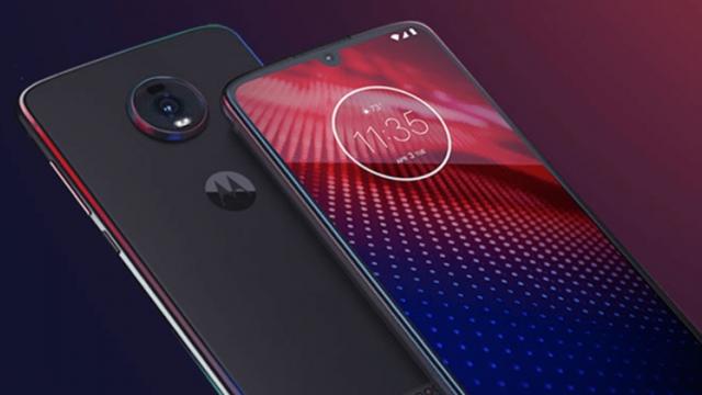 <b>Motorola confirmă faptul că nu va exista un Moto Z4 Force anul acesta și nici o variantă Moto Z4 Play</b>Printre lansările din ultimele 24 ore îl avem și pe Motorola Moto Z4, un nou telefon modular care în ciuda denumirii sale nu aduce dotările high-end la care ne-am fi așteptat. De regulă aceste denumiri standard erau asociate variantelor