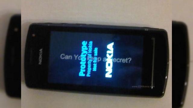 <b>Nokia N5 - galerie foto și primele zvonuri</b>Nokia a declarat că în următoarele luni urmează o duzină de telefoane cu Symbian de generație nouă și presupun că majoritatea vor veni cu Symbian Anna. Mai jos vedeți primele imagini cu Nokia N5. Displayul pare a avea diagonală de 3.2 inch și...