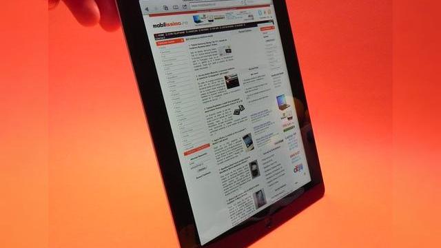 <b>100.000 de aplicații pentru iPad În App Store</b>Uite că a fost atinsă o cifră de mare angajament în App Store. iPad are un mare plus față de concurență prin intermediul aplicațiilor ce pot fi instalate. Nicio altă tabletă nu este însoțită de un număr așa ridicat de aplicații optimizate...